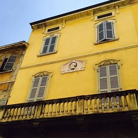 아파트 Petrarca *